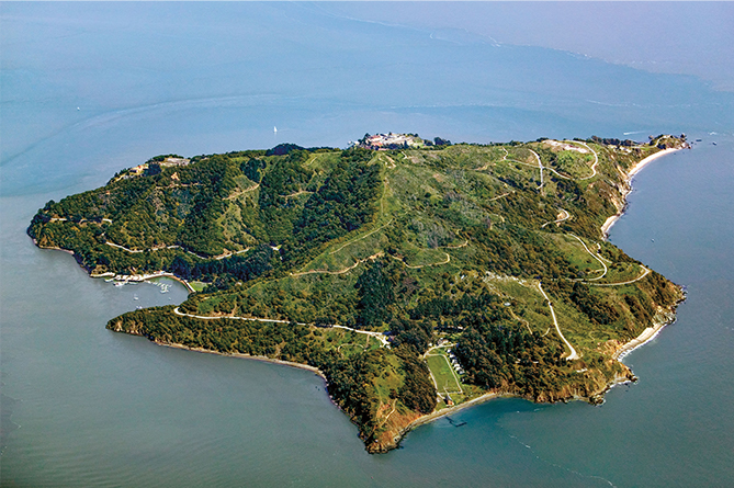 Enlargeable photo of an arial view of a large beautiful island