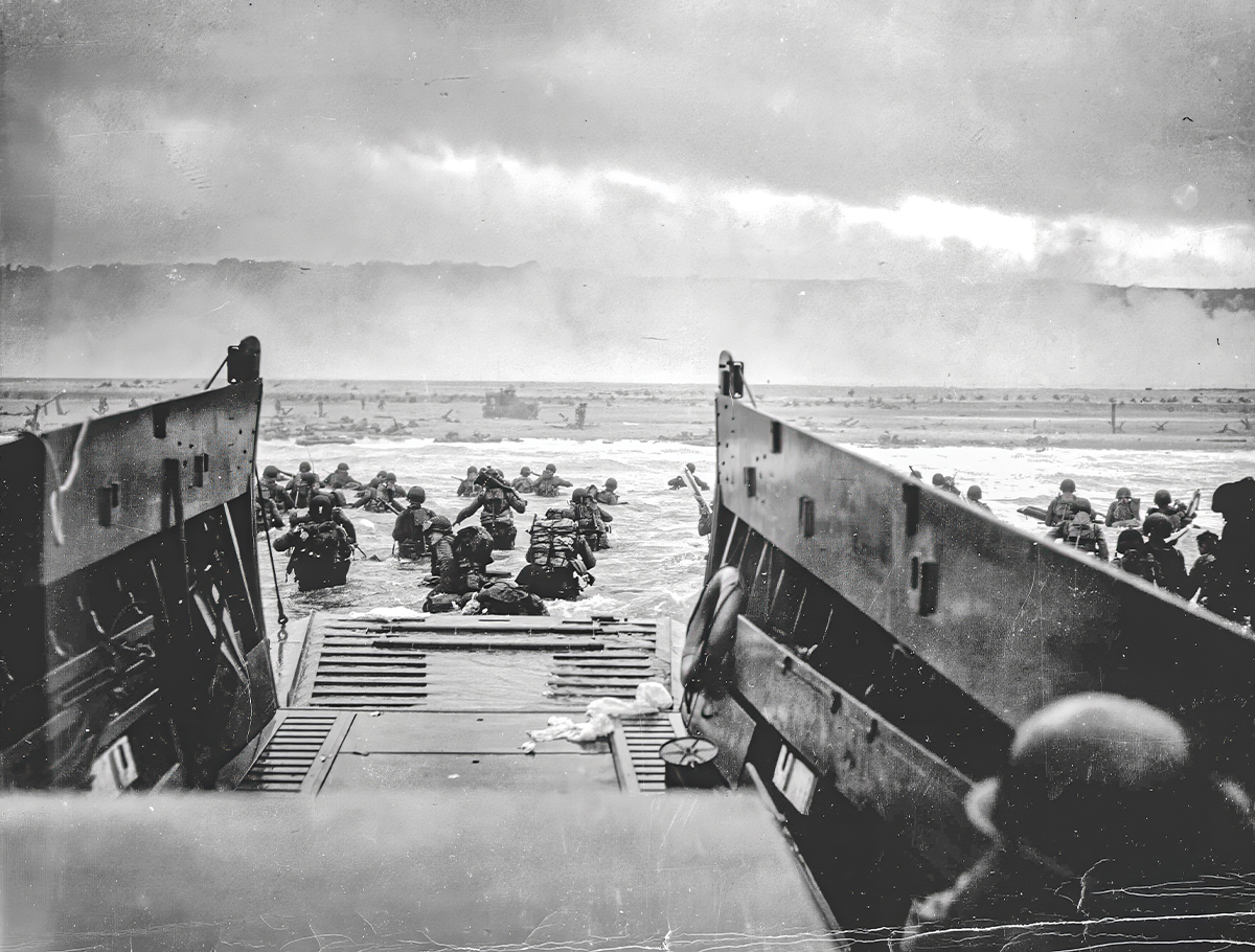 Black & white photo of Normandy Beach from via of boat